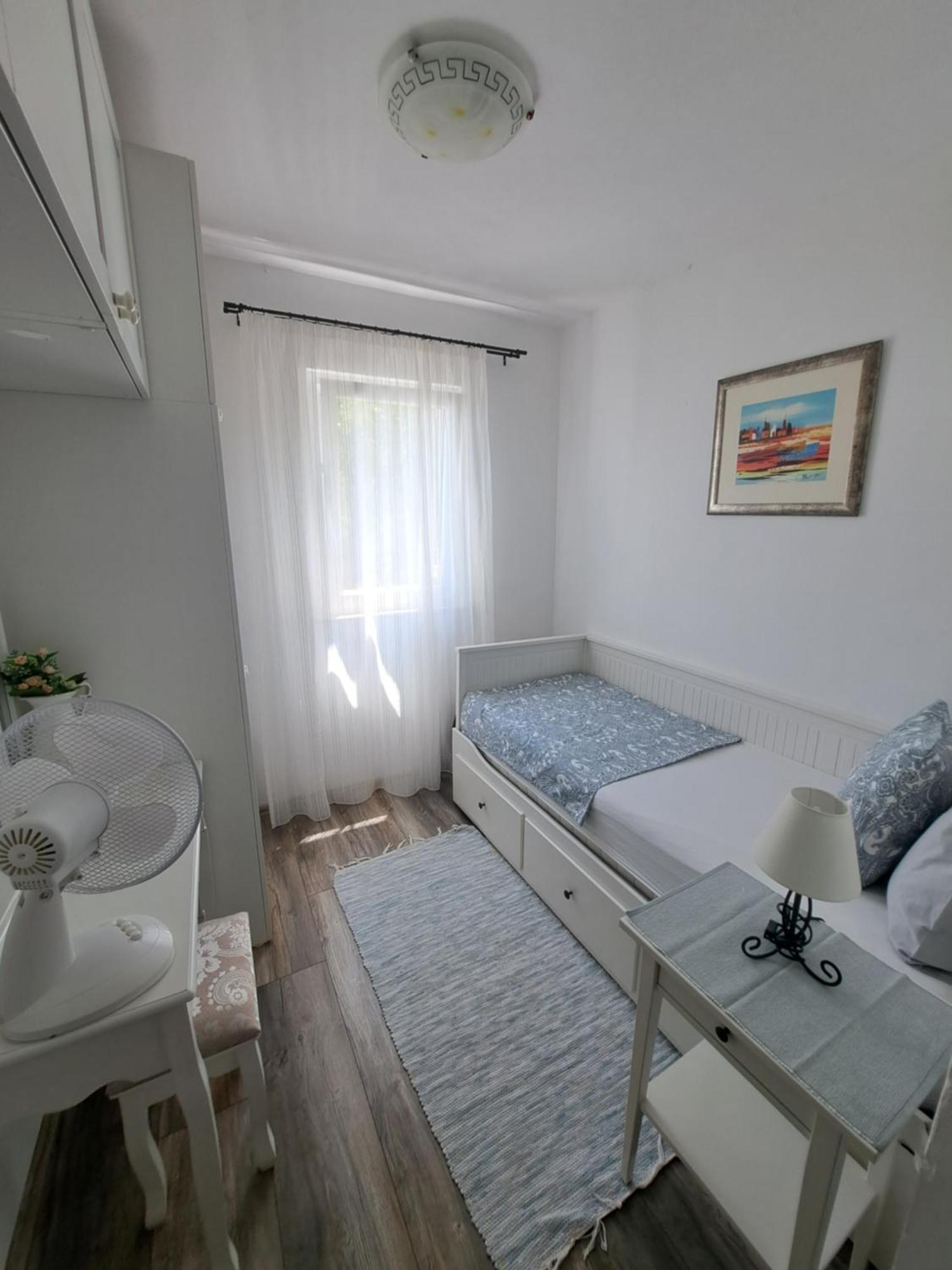 Apartman Prosperino Vis Exterior foto