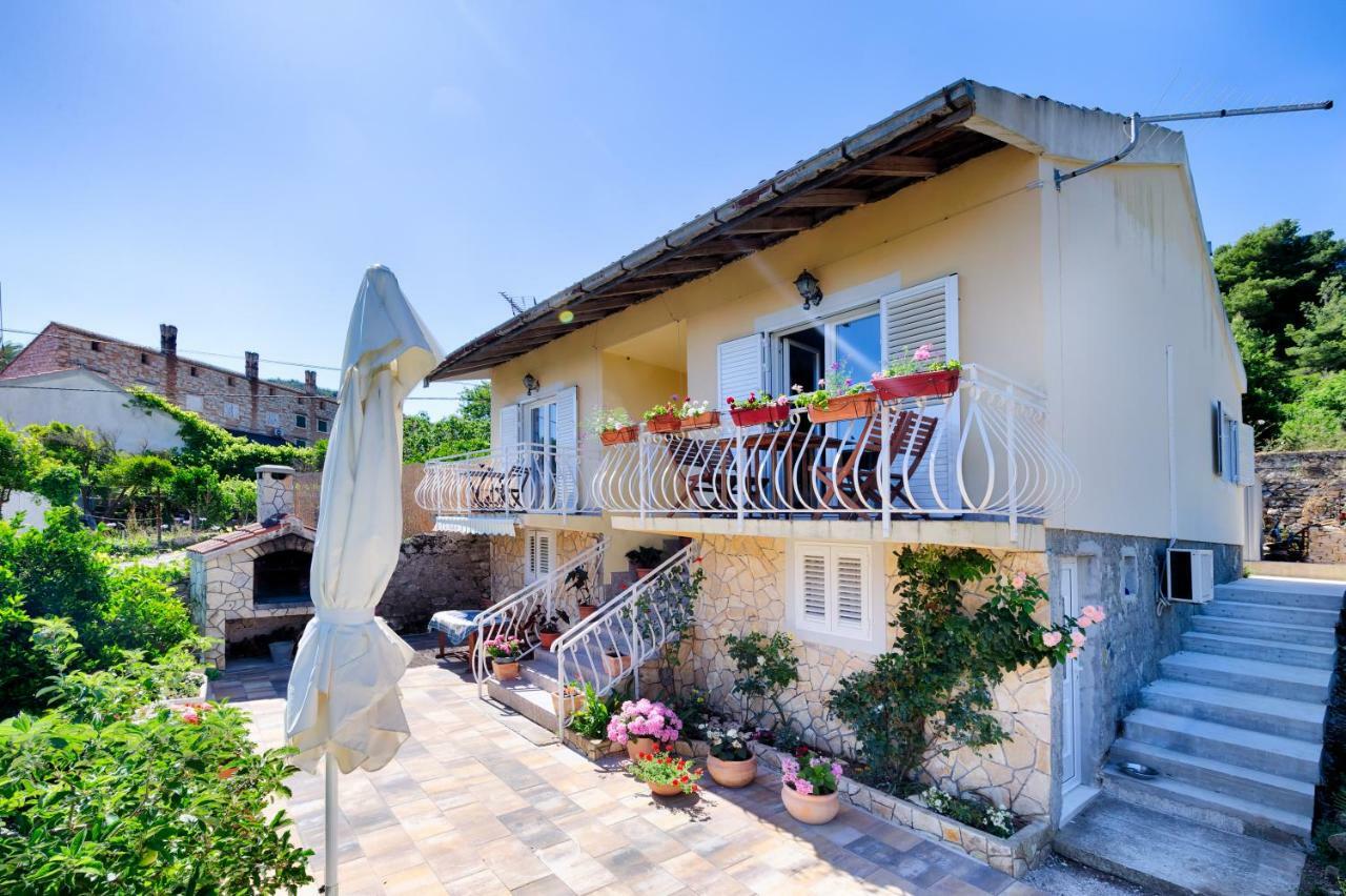 Apartman Prosperino Vis Exterior foto