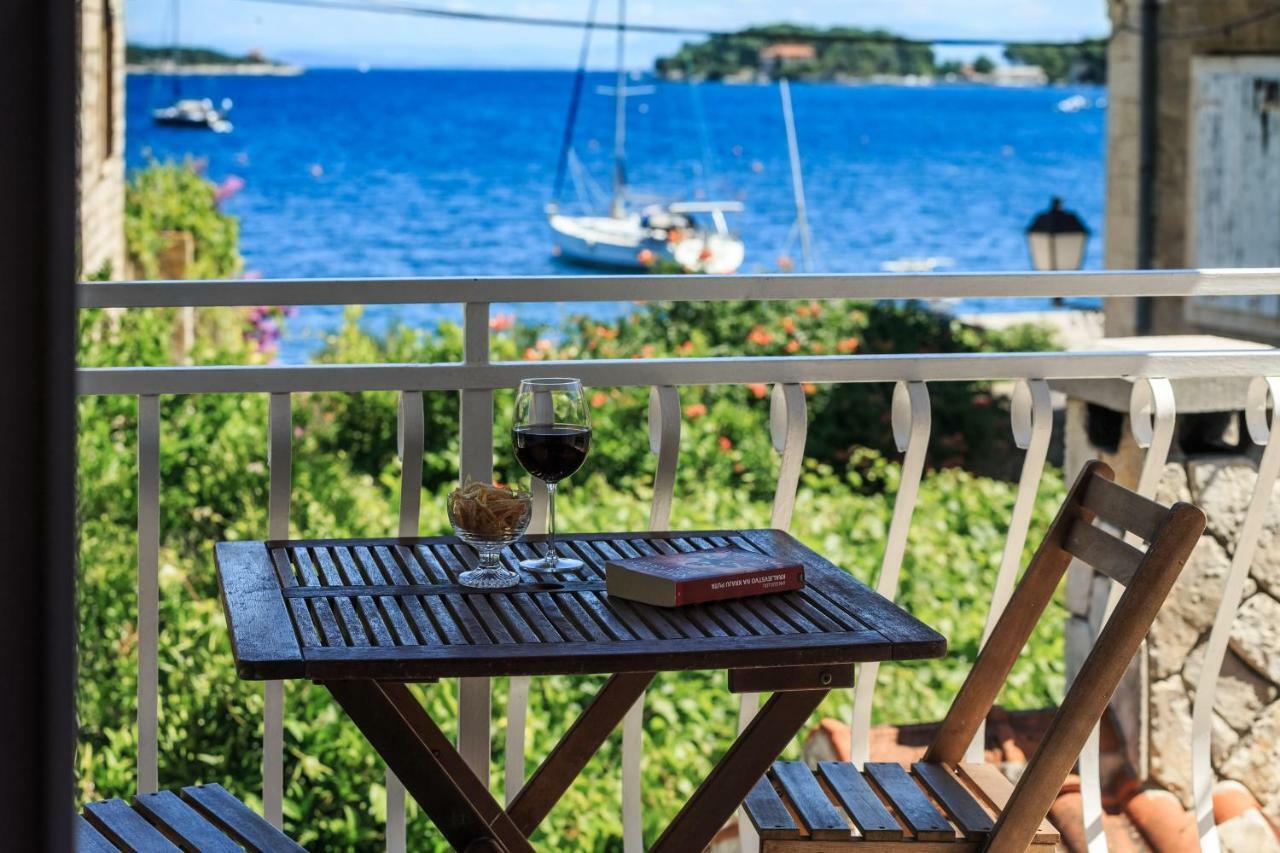 Apartman Prosperino Vis Exterior foto