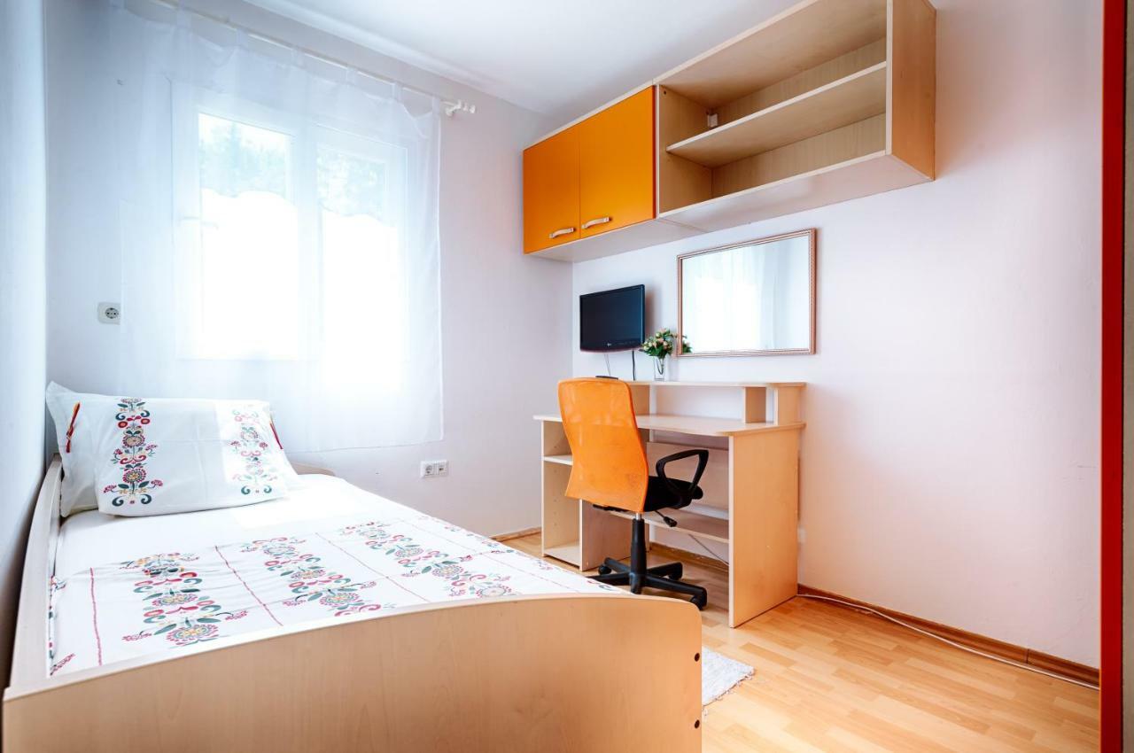 Apartman Prosperino Vis Exterior foto