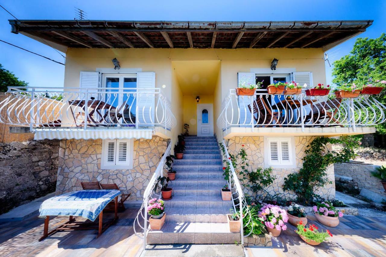 Apartman Prosperino Vis Exterior foto